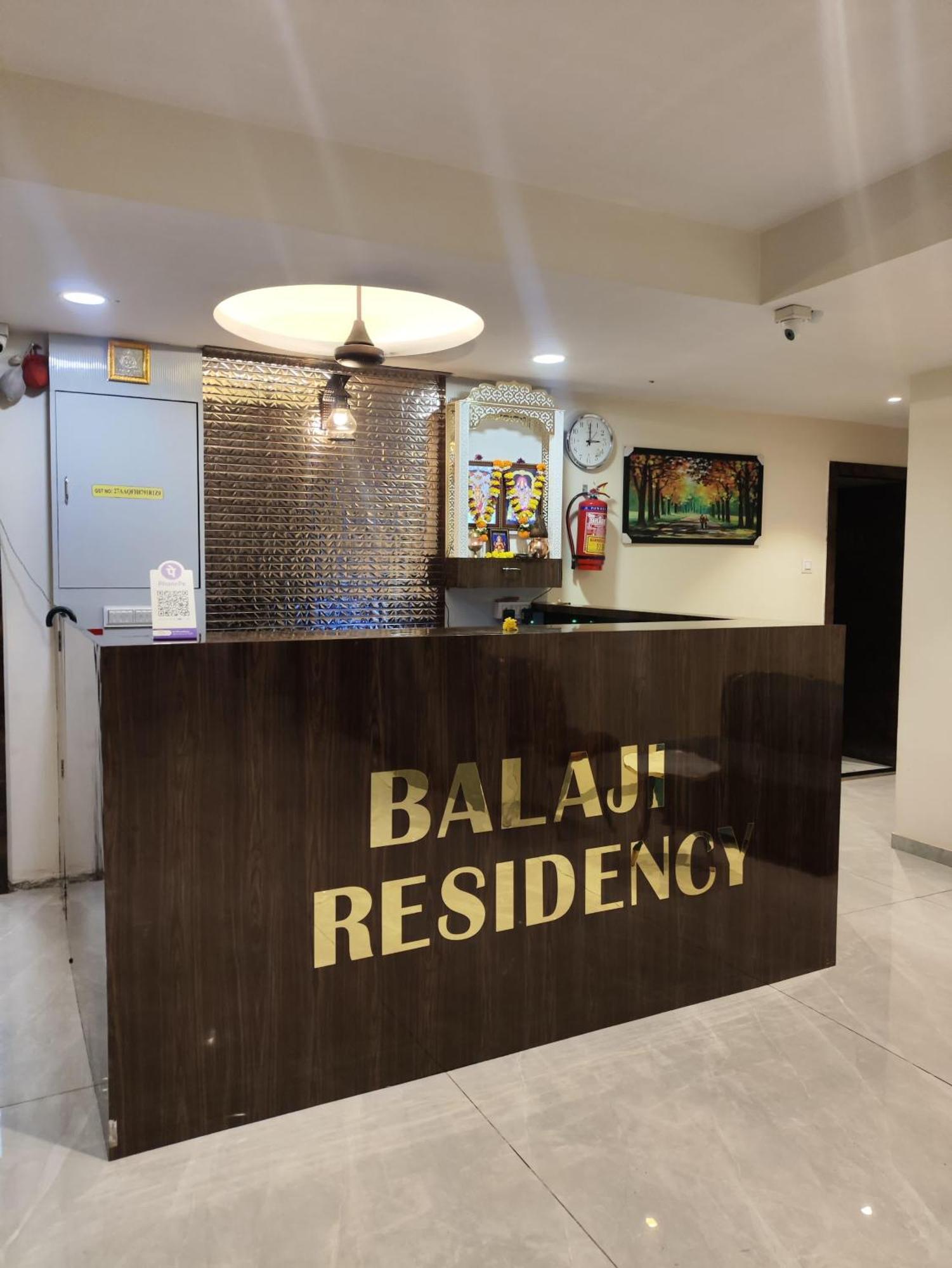 New Balaji Residency By Glitz Hotels Ulhasnagar Bagian luar foto